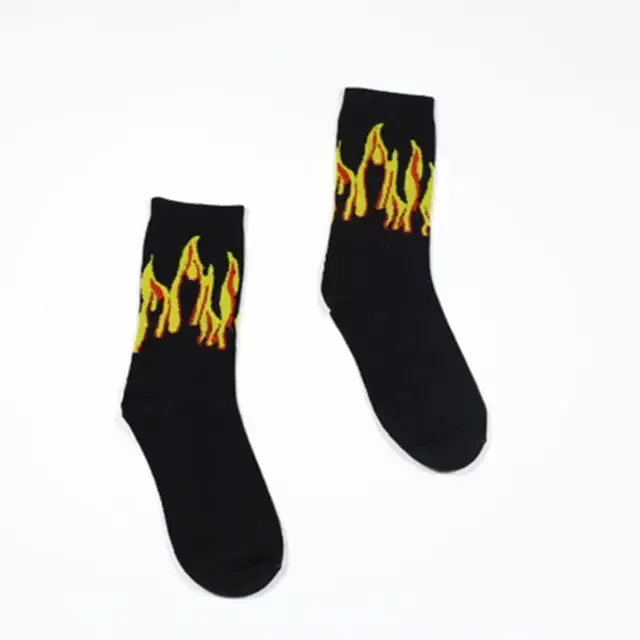 Contrast Flames Socks