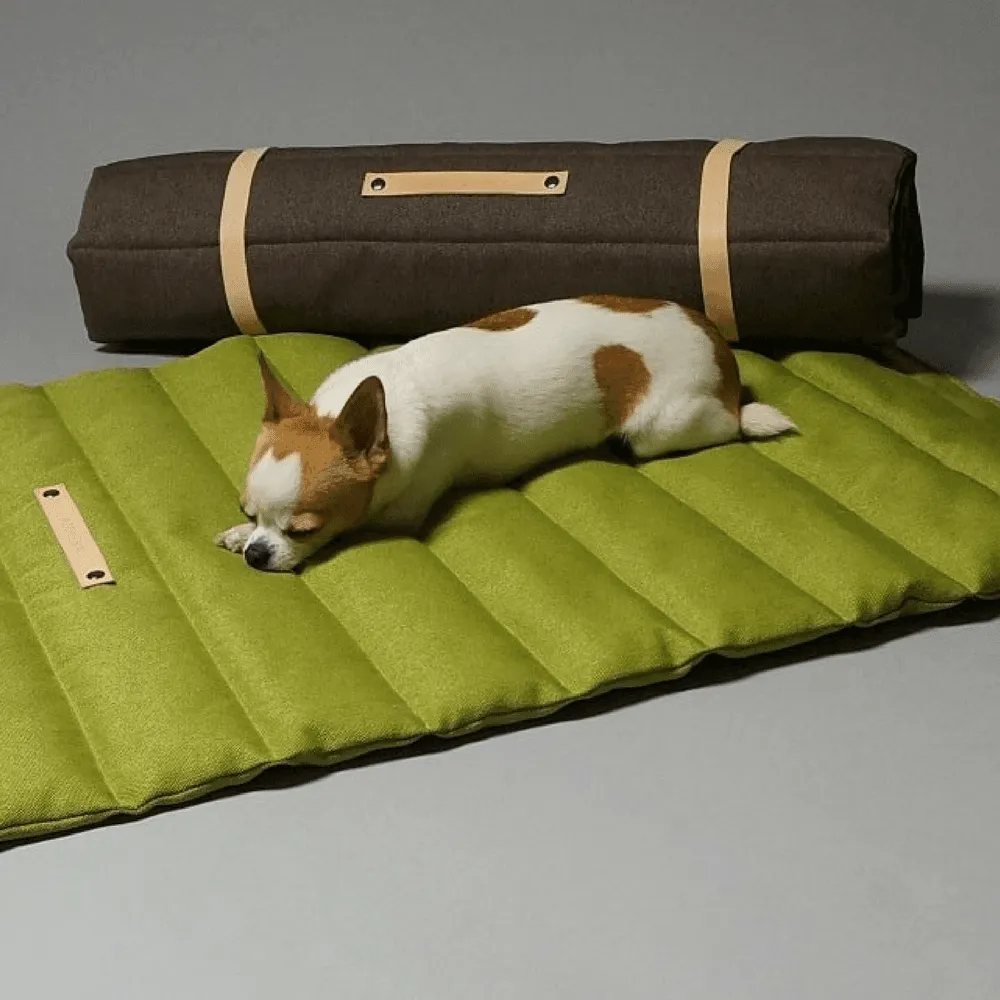 The FOSSER Dog Travel Bed by Labbvenn in Anthracite