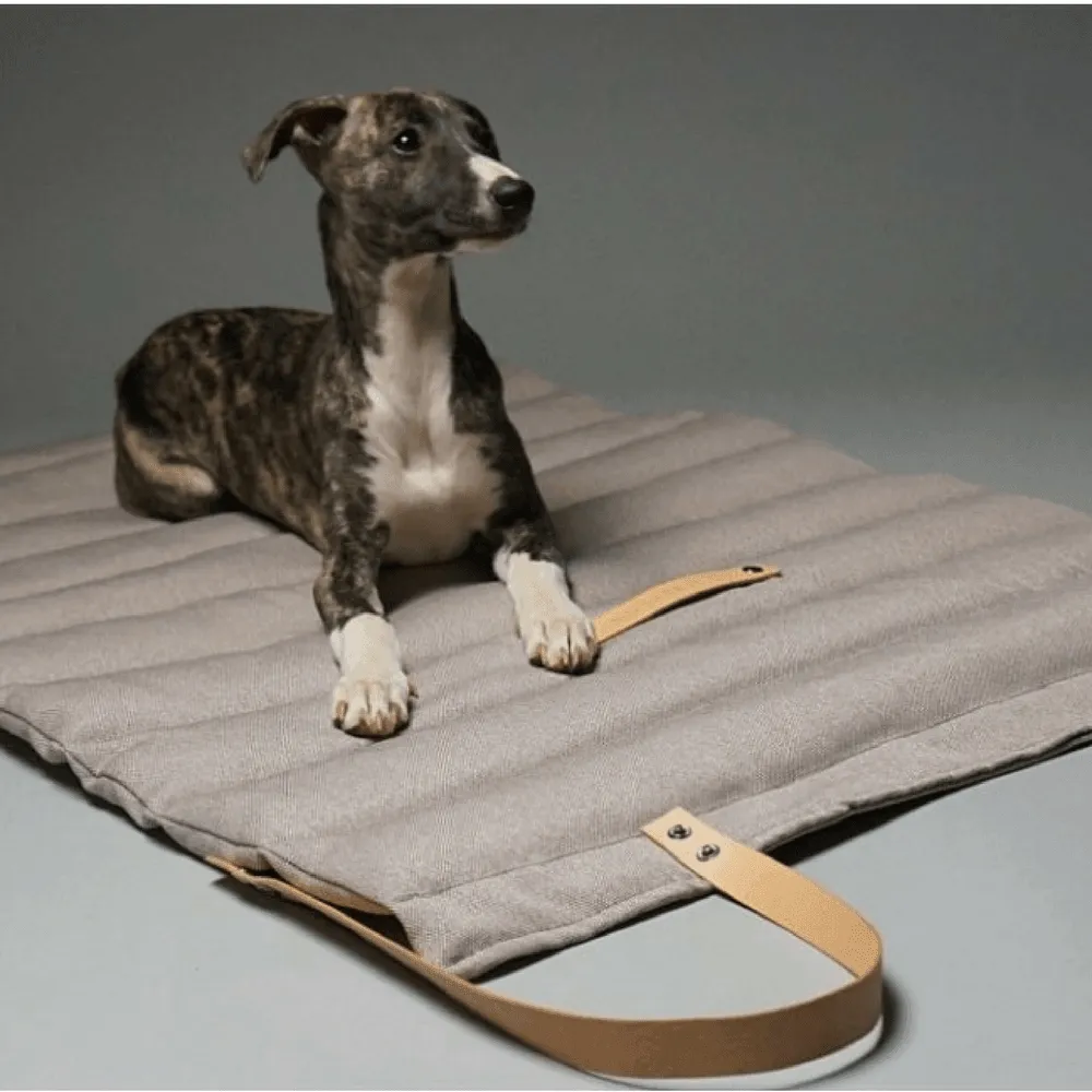 The FOSSER Dog Travel Bed by Labbvenn in Nut